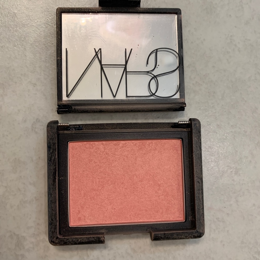 NARS DEEPTHROAT BLUSH DISCONTINUED